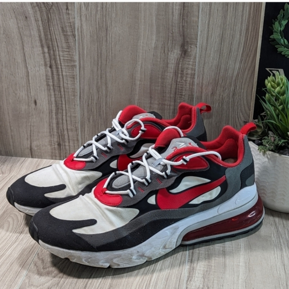 Mens Nike Air Max 270 React Size 13 Athletic Sneakers